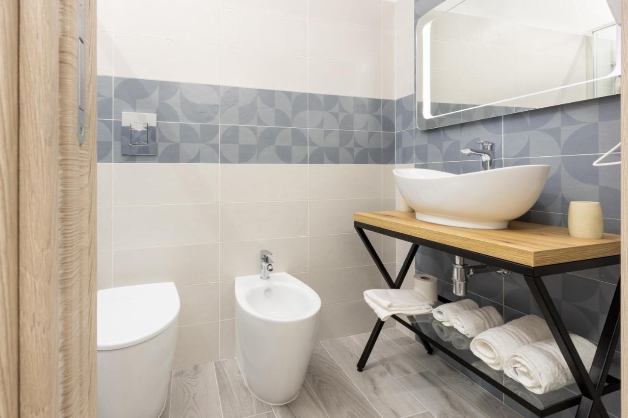 Deledda Home Cagliari Extérieur photo