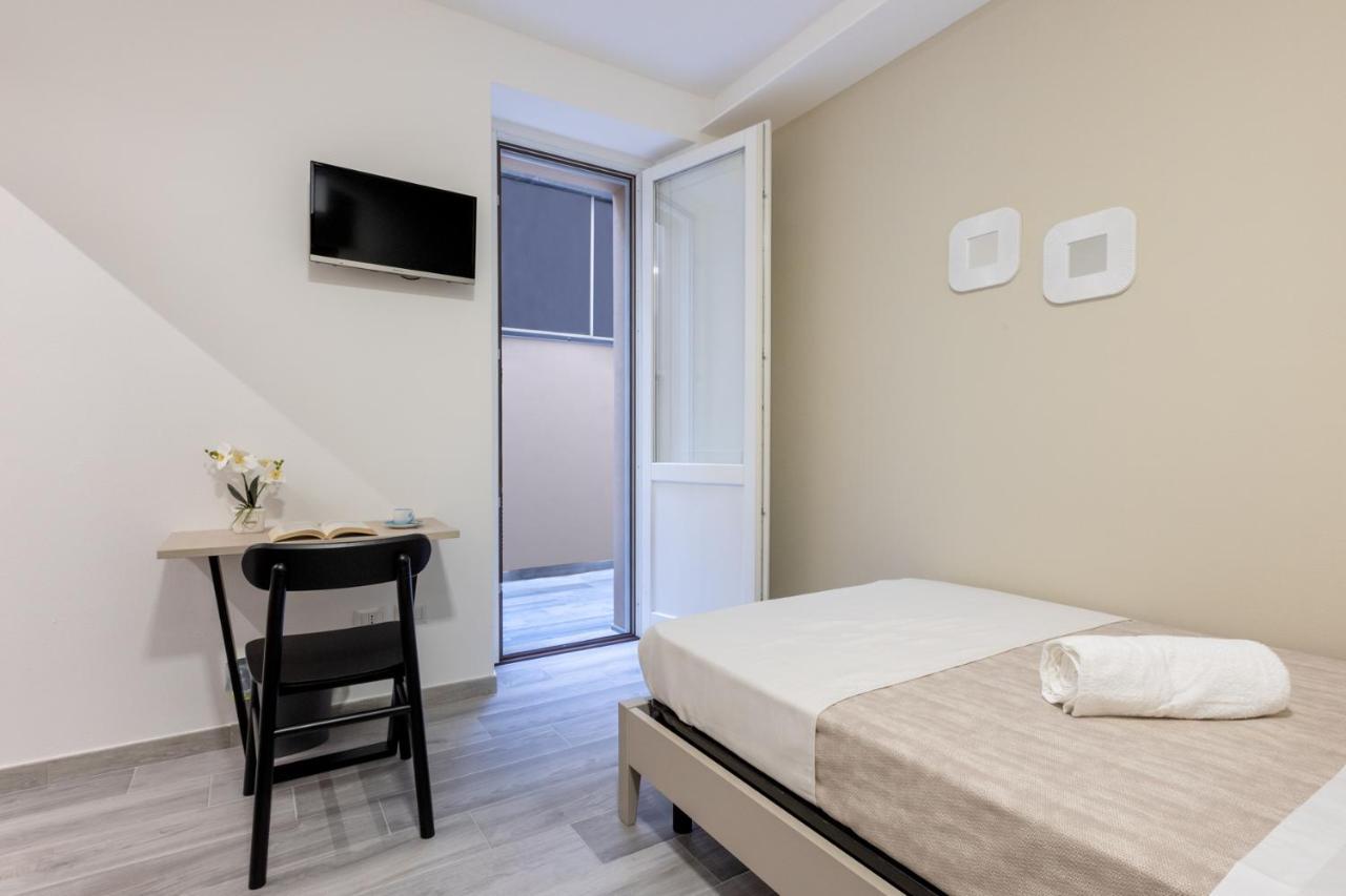 Deledda Home Cagliari Extérieur photo